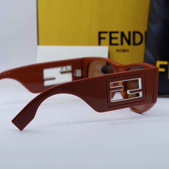 Fendi FE40109I 50E BAGUETTE Oval Sunglasses - Brown - Picture 5 of 14
